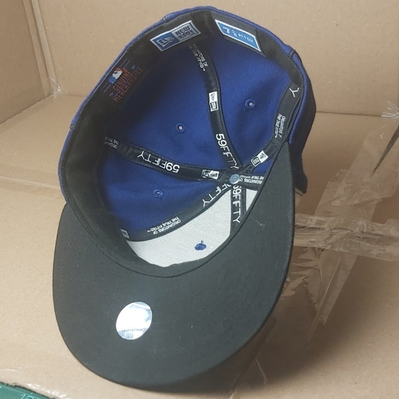 Baseball Cap - Picture 4 of 6